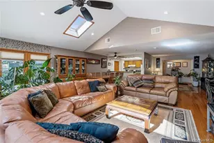 15-17 Park Woods Ln, Kings Park, NY 11754 - Photo 36