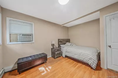 1641 E 3rd Avenue, Bay Shore, NY 11706 - Photo 14