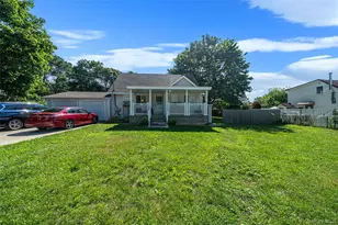 1641 E 3rd Ave, Bay Shore, NY 11706 - Photo 22