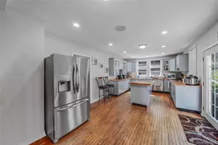 1641 E 3rd Ave, Bay Shore, NY 11706 - Photo 8