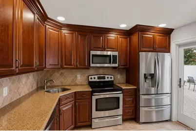 61 Hemlock Lane, Massapequa Park, NY 11762 - Photo 14
