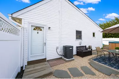 61 Hemlock Lane, Massapequa Park, NY 11762 - Photo 42