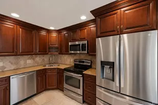 61 Hemlock Ln, Massapequa Park, NY 11762 - Photo 16