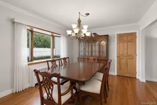61 Hemlock Ln, Massapequa Park, NY 11762 - Photo 10