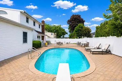 61 Hemlock Lane, Massapequa Park, NY 11762 - Photo 38