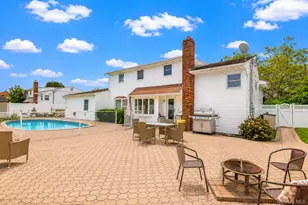 61 Hemlock Ln, Massapequa Park, NY 11762 - Photo 40