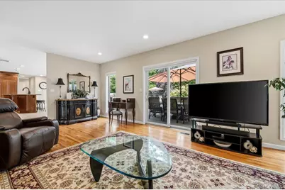 4 Shannon Drive, Woodbury, NY 11797 - Photo 14