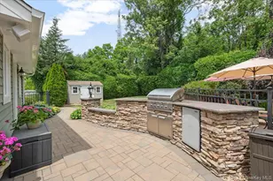 4 Shannon Dr, Woodbury, NY 11797 - Photo 38