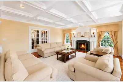 608 Shore Drive, Oakdale, NY 11769 - Photo 20