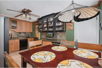 35 Lakeview Avenue, Poughkeepsie, NY 12601 - Photo 4