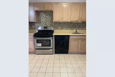 82-108 Country Pointe Circle, Queens Village, NY 11427 - Photo 4