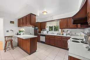 19 Carlton Rd, Bronxville, NY 10708 - Photo 14