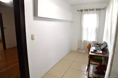 3304 Wickham Avenue, Bronx, NY 10469 - Photo 32