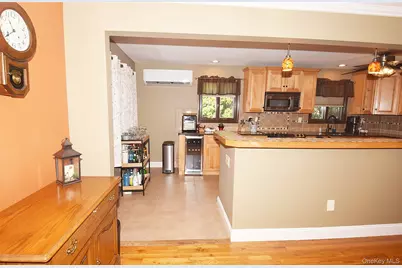 587 Johnson Avenue, Ronkonkoma, NY 11779 - Photo 6
