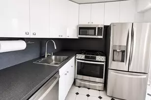 1 Bay Club Dr, Bayside, NY 11360 - Photo 8