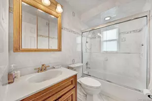 6 Lippold St, Merrick, NY 11566 - Photo 14