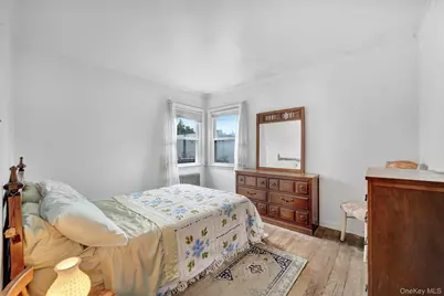 6 Lippold Street, Merrick, NY 11566 - Photo 12