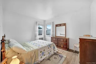 6 Lippold St, Merrick, NY 11566 - Photo 12