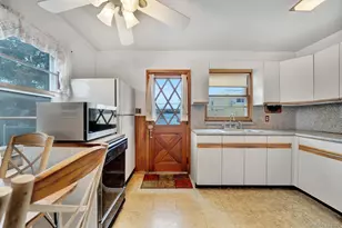 6 Lippold St, Merrick, NY 11566 - Photo 18