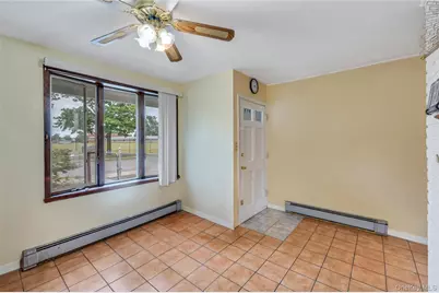 40 Blueberry Lane, Hicksville, NY 11801 - Photo 10