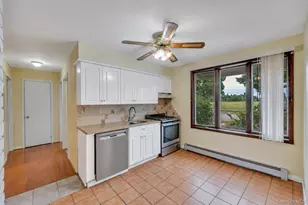 40 Blueberry Ln, Hicksville, NY 11801 - Photo 8