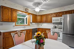 27 Meadowlark Rd, Rye Brook, NY 10573 - Photo 12