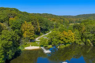 22 Hickory Ln, Pawling, NY 12564 - Photo 2