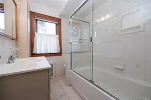 200 Lincoln Ave, Rockville Centre, NY 11570 - Photo 8