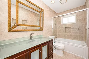 32 Yacht Club Rd, Babylon, NY 11702 - Photo 22