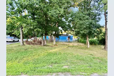 48 Cocoanut Street, Central Islip, NY 11722 - Photo 2