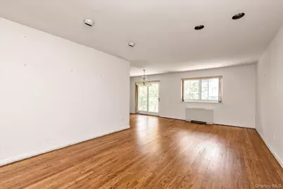 30 Barstow Road #3A, Great Neck, NY 11021 - Photo 2