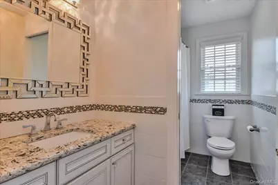 954 Glenridge Avenue, Woodmere, NY 11581 - Photo 18