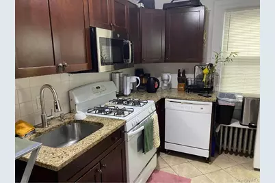 132 N 6th Avenue, Mount Vernon, NY 10550 - Photo 4