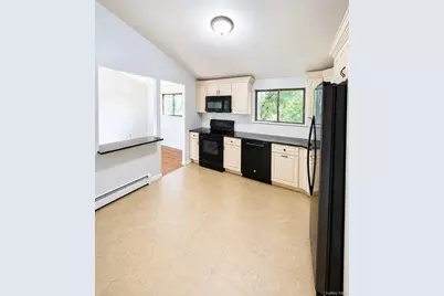 150 8th Avenue, Holtsville, NY 11742 - Photo 2