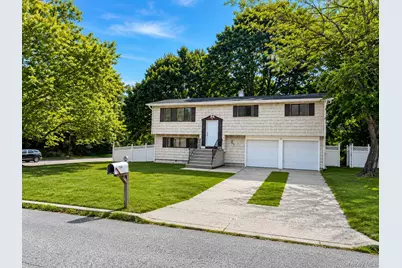 150 8th Avenue, Holtsville, NY 11742 - Photo 1