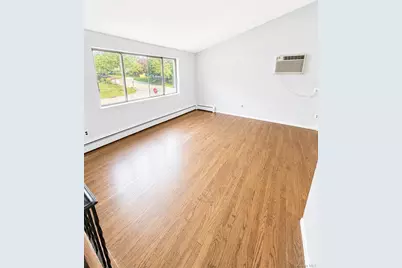 150 8th Avenue, Holtsville, NY 11742 - Photo 8