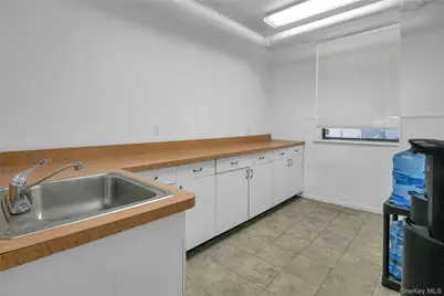 2400 Davidson Avenue #Ground FL Office, Bronx, NY 10468 - Photo 12