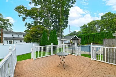25 Rosanne Court, Nesconset, NY 11767 - Photo 32