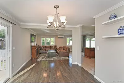 25 Rosanne Court, Nesconset, NY 11767 - Photo 10