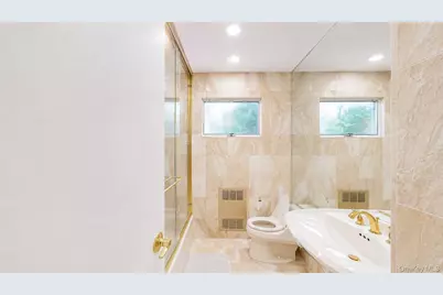 9 Arbor Road, East Hills, NY 11577 - Photo 18