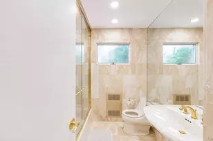 9 Arbor Rd, East Hills, NY 11577 - Photo 18