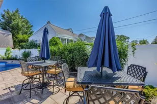 241 Houston St, Lindenhurst, NY 11757 - Photo 26
