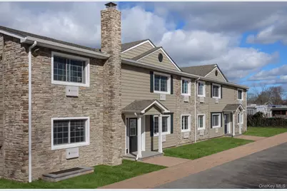 105 Lincoln Avenue #105-I, Sayville, NY 11782 - Photo 2