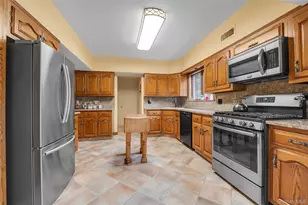 34 Soundview Crest, Manhasset, NY 11030 - Photo 6