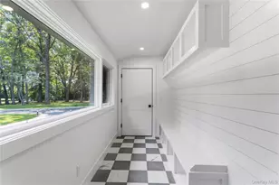 31 Saw Mill Rd, Cold Spring Harbor, NY 11724 - Photo 12