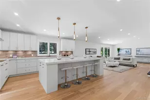 31 Saw Mill Rd, Cold Spring Harbor, NY 11724 - Photo 18