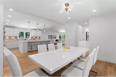 31 Saw Mill Road, Cold Spring Harbor, NY 11724 - Photo 18