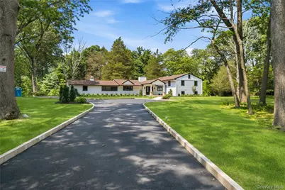 31 Saw Mill Road, Cold Spring Harbor, NY 11724 - Photo 1