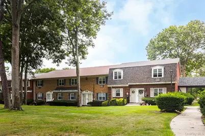 11 Glen Hollow Drive #D46, Holtsville, NY 11742 - Photo 1