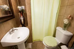 341 12th St, West Babylon, NY 11704 - Photo 20